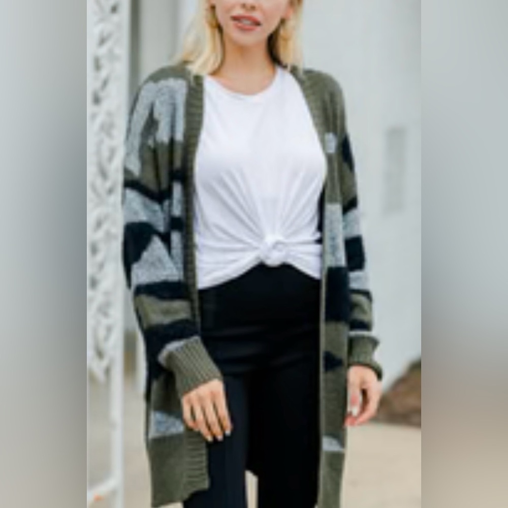 CY Fashion Camo Cardigan Size S